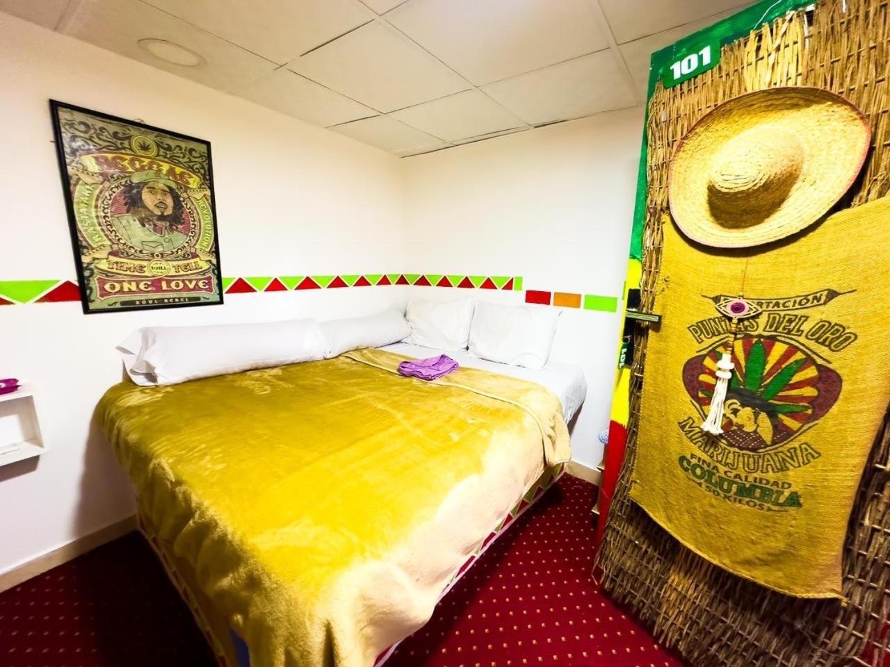 Peace Garden Hostel & Camp Luxor Exteriör bild